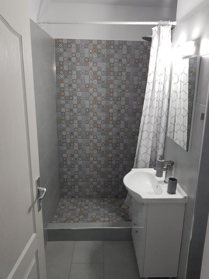 Ana Apartament Râmnicu Vâlcea Kültér fotó