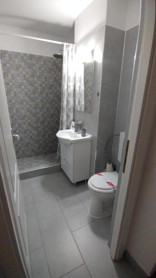 Ana Apartament Râmnicu Vâlcea Kültér fotó